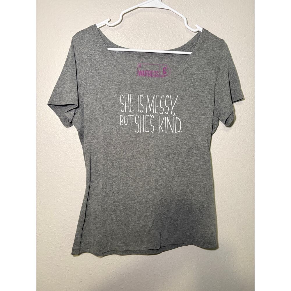 Waitress Musical "She Is Messy But She's Kind" Grey Shirt XL (Fits Like L) - Picture 4 of 6